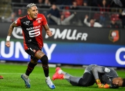 竞技宝- 两度落后两度扳平风雨彩虹铿锵玫瑰 