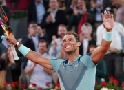 JJB-包含纳达尔迎来二十赛季高光表现，巴黎圣日耳曼球迷沸腾！的词条