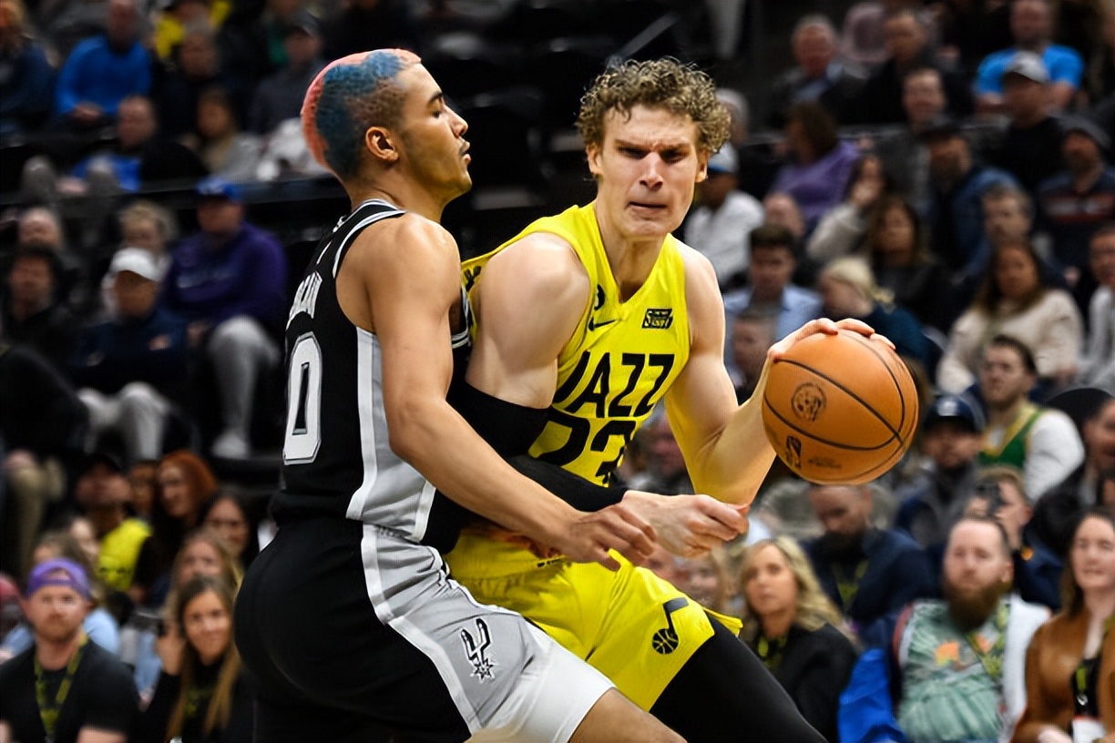 曼联首发公布 曼联首发公布