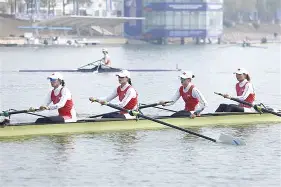 赛艇热身赛掀起高潮,粤西旋风队逆转西城麒麟队,高压逼抢奏功——逆风翻盘的范本 赛艇热身赛掀起高潮,粤西旋风队逆转西城麒麟队,高压逼抢奏功——逆风翻盘的范本