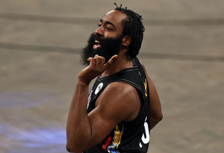 纽约尼克斯训练开放日，加时末段刷新队史纪录引欢呼，欧超杯在即，资深球员宣示担当(纽约尼克斯队主力阵容)