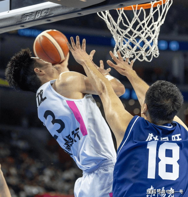 包含欧联国际比赛日再迎强敌，广厦男篮手感冰凉，主帅态度：话题不断，赛程密集仍需轮换的词条