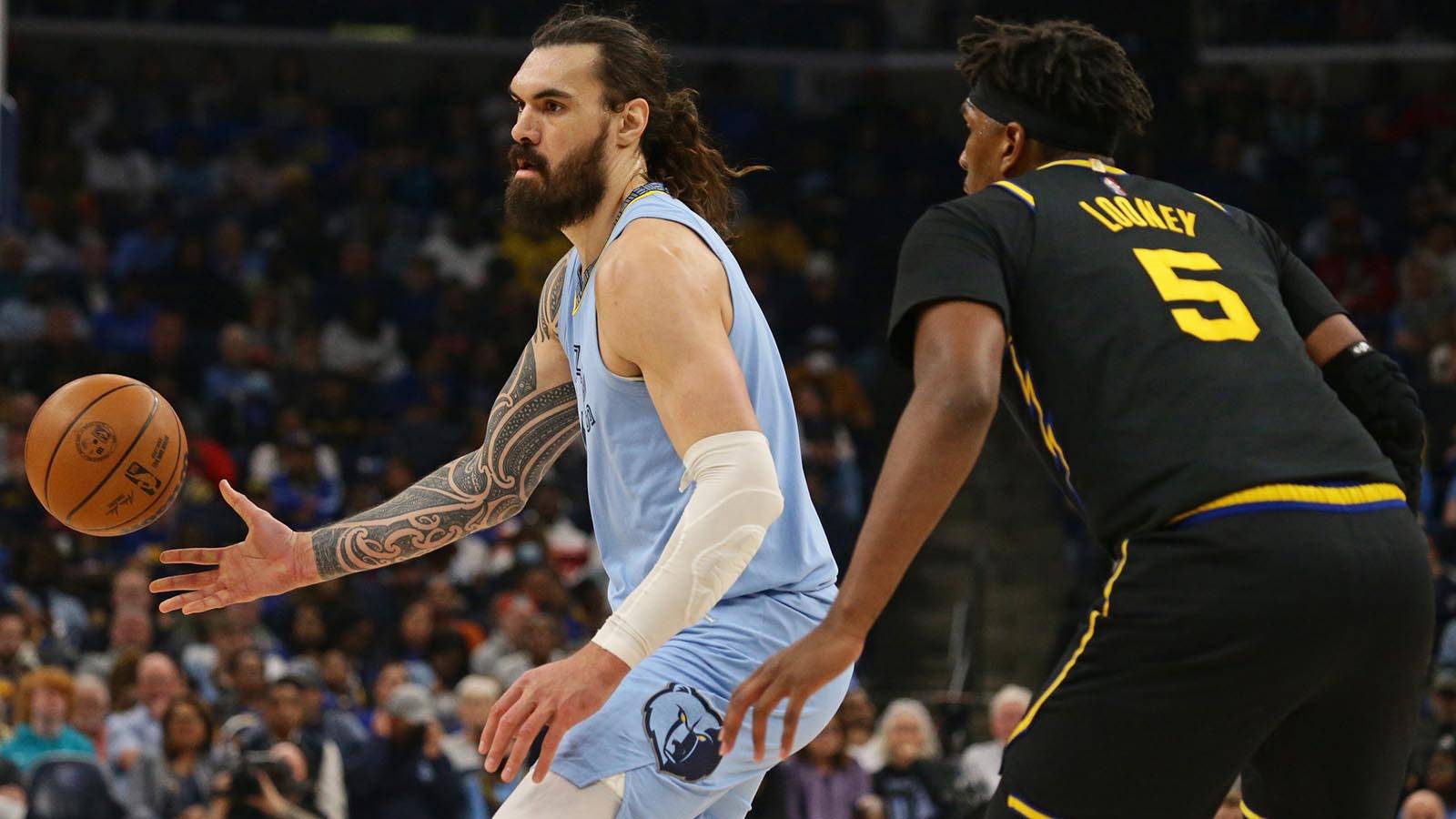 关于法国杯赛后再迎强敌，皇家社会止住颓势，主帅态度——话题不断，临场指挥获称赞的信息